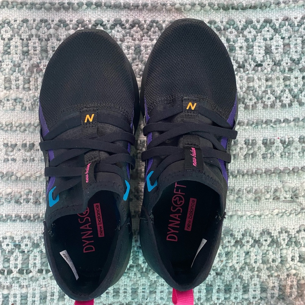 New Balance Beaya Sneakers